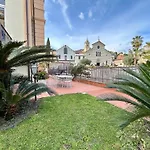Villa In Alassio Centro